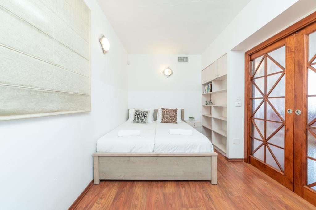 Art Apartment In Mamila - Art & View Jerusalem Exteriör bild